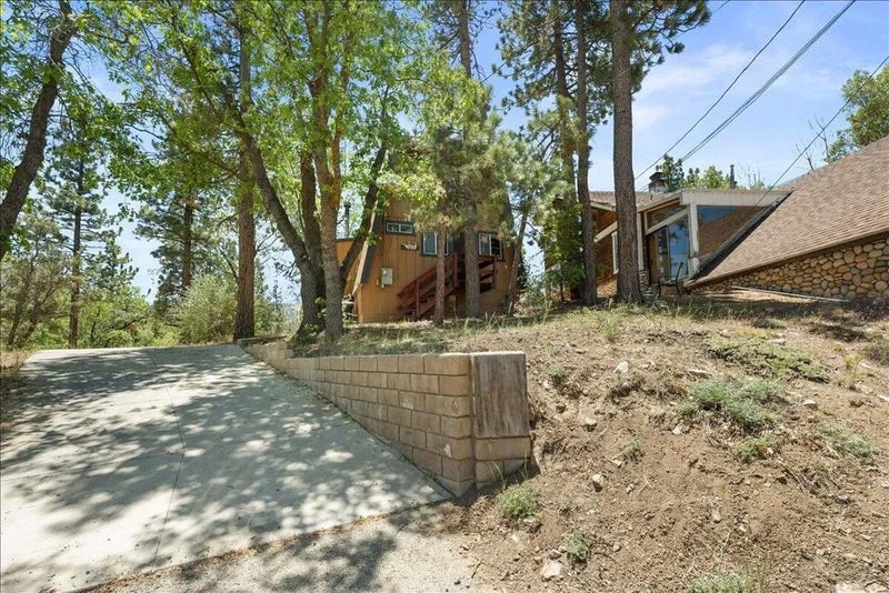 1011 Butte Avenue