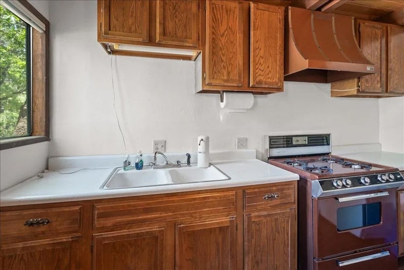 1011 Butte Avenue