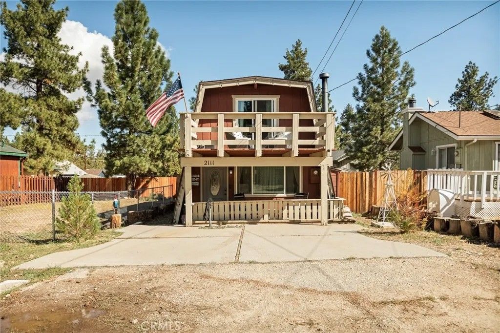 Photo of 2111 2nd Ln, Big Bear Lake, CA 92314 (MLS # PW26061808)