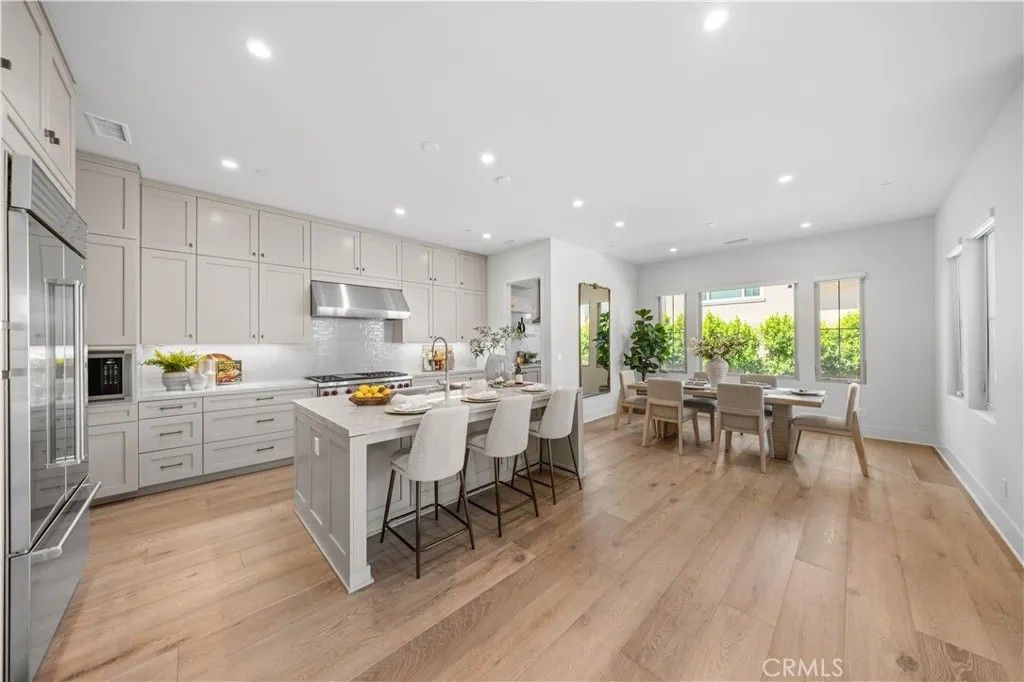 Photo of 237 Pinnacle, Irvine, CA 92602 (MLS # AR26076115)