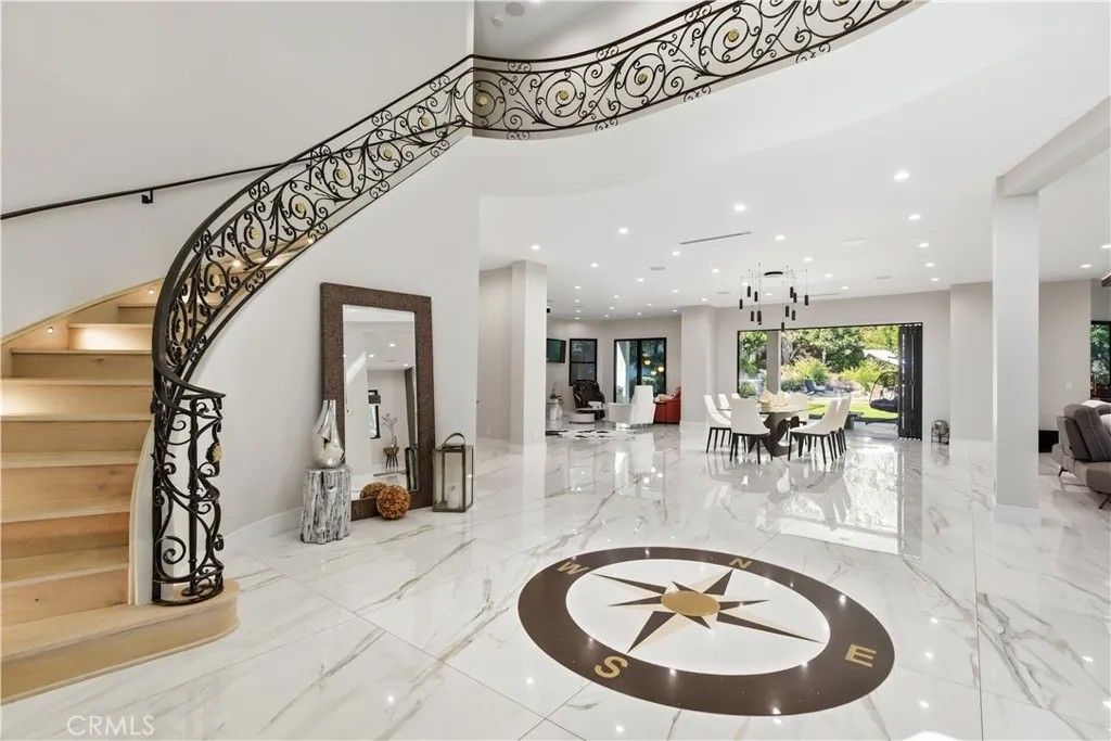 5428 Villawood Cir