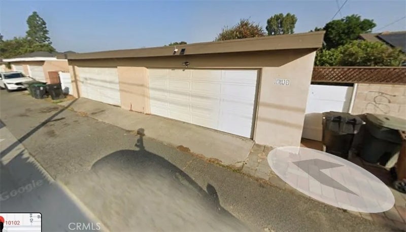 10102 Orangewood Avenue
