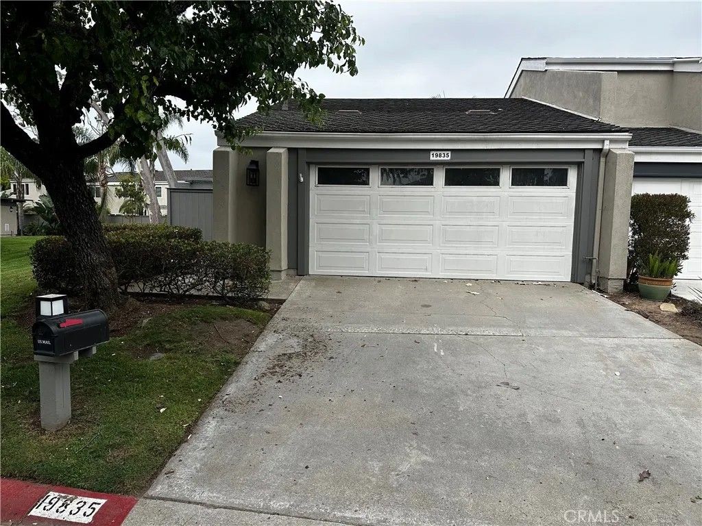 Photo of 19835 Maritime Ln, Huntington Beach, CA 92648 (MLS # OC26075865)