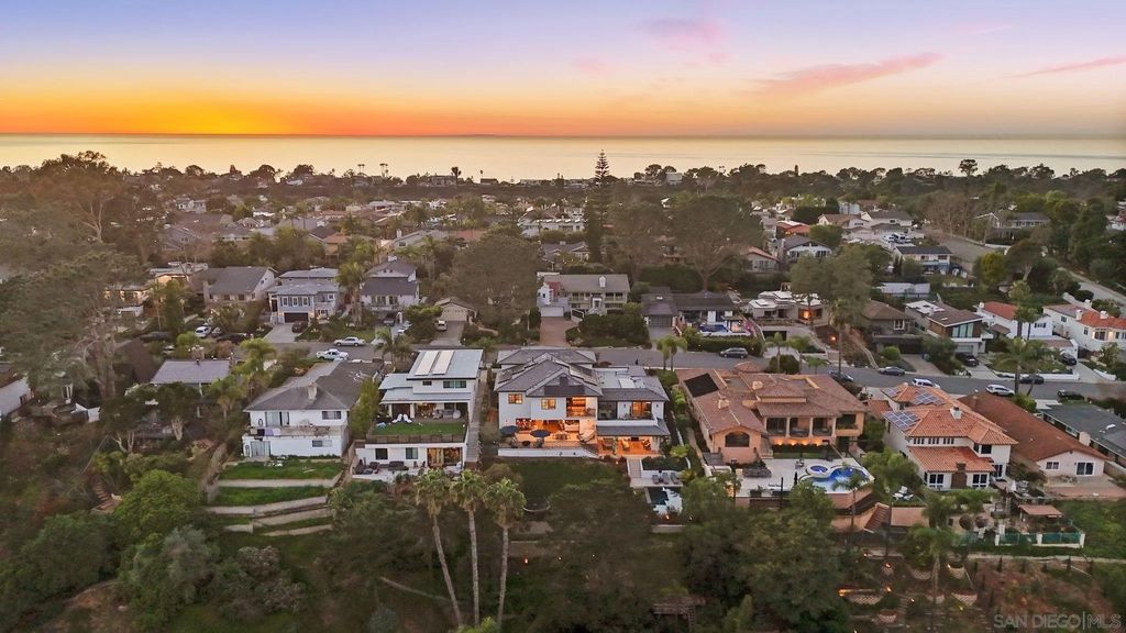 Photo of 13995 Mira Montana Dr, Del Mar, CA 92014 (MLS # 260017280)