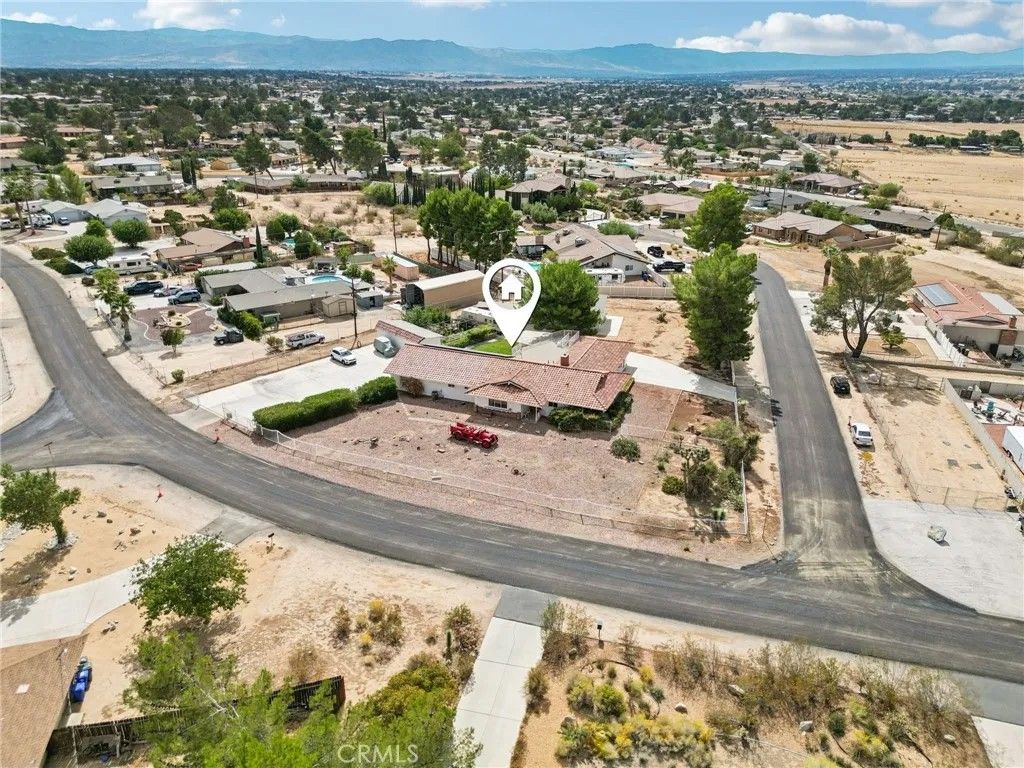 Photo of 18947 Waseca Road, Apple Valley, CA 92307 (MLS # CV25239666)