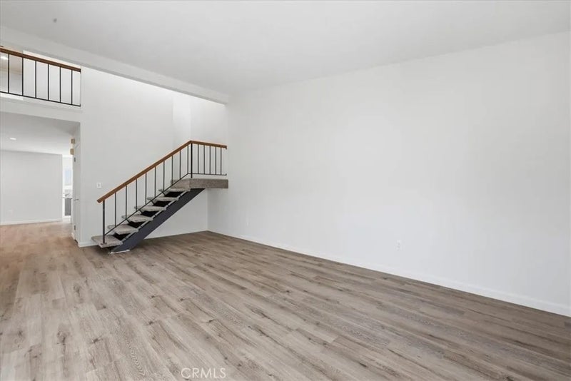 10445 Larwin unit 3 3