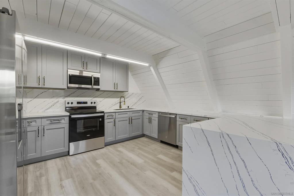 Photo of 11618 Johnson Lake Road, Lakeside, CA 92040 (MLS # 260015204)
