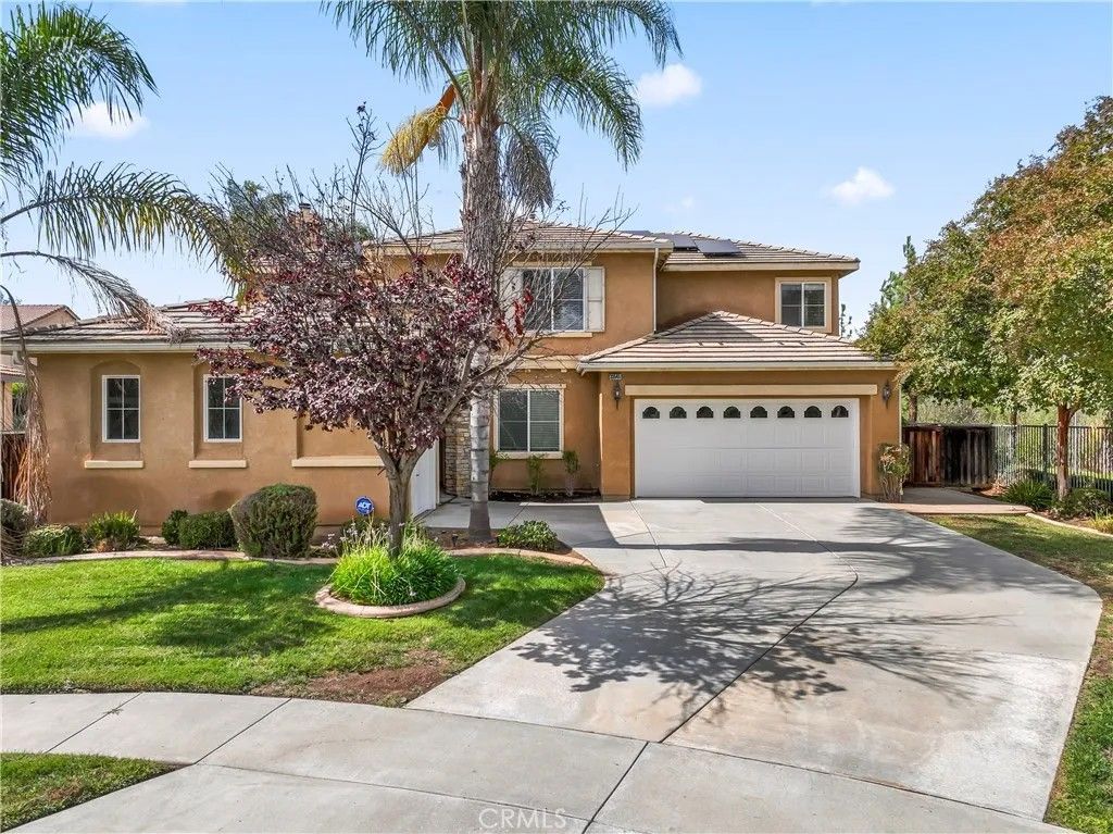 Photo of 33545 Nandina Ln, Murrieta, CA 92563 (MLS # CV25228811)