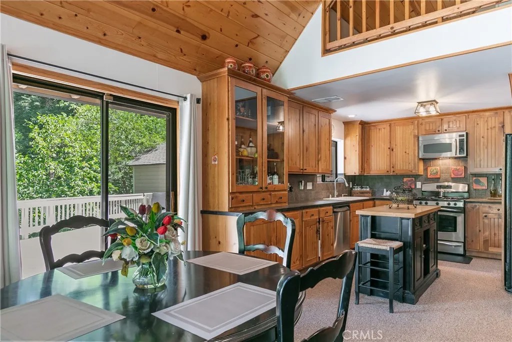 841 Cottage Grove Road
