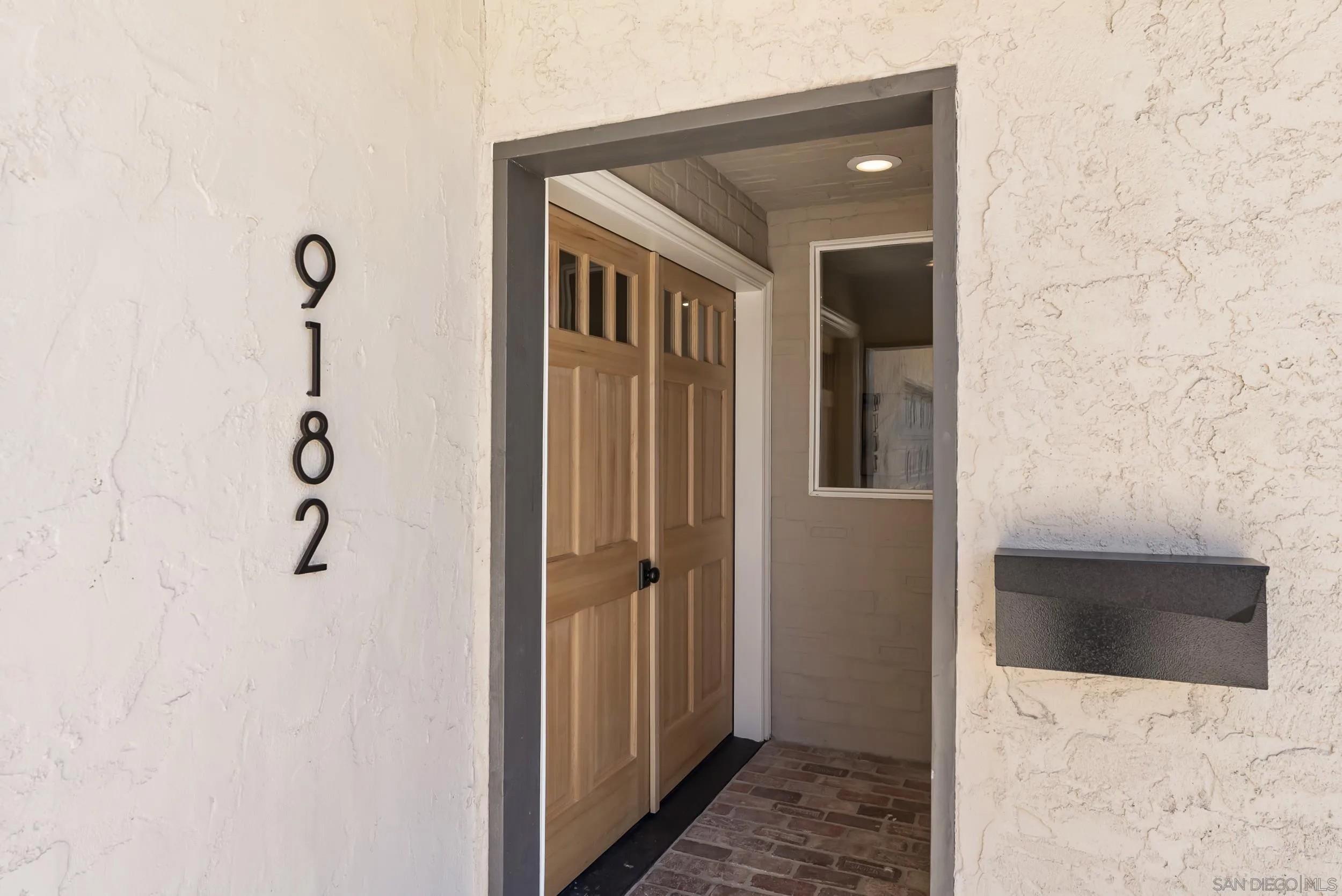 9182 Tonya Ln