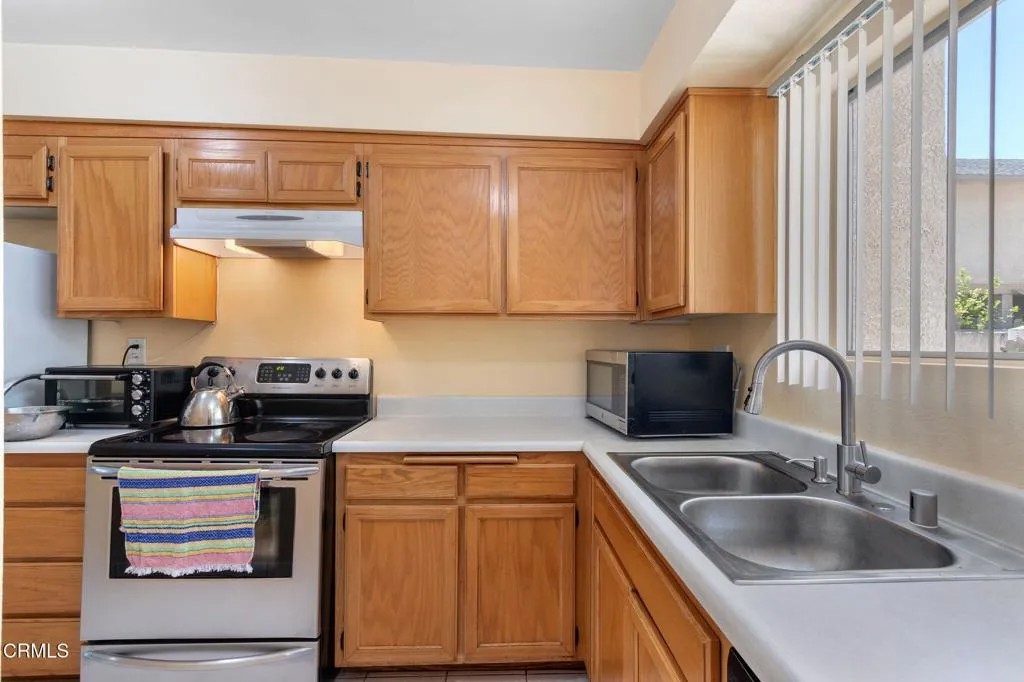 7651 Reseda Boulevard #28-W