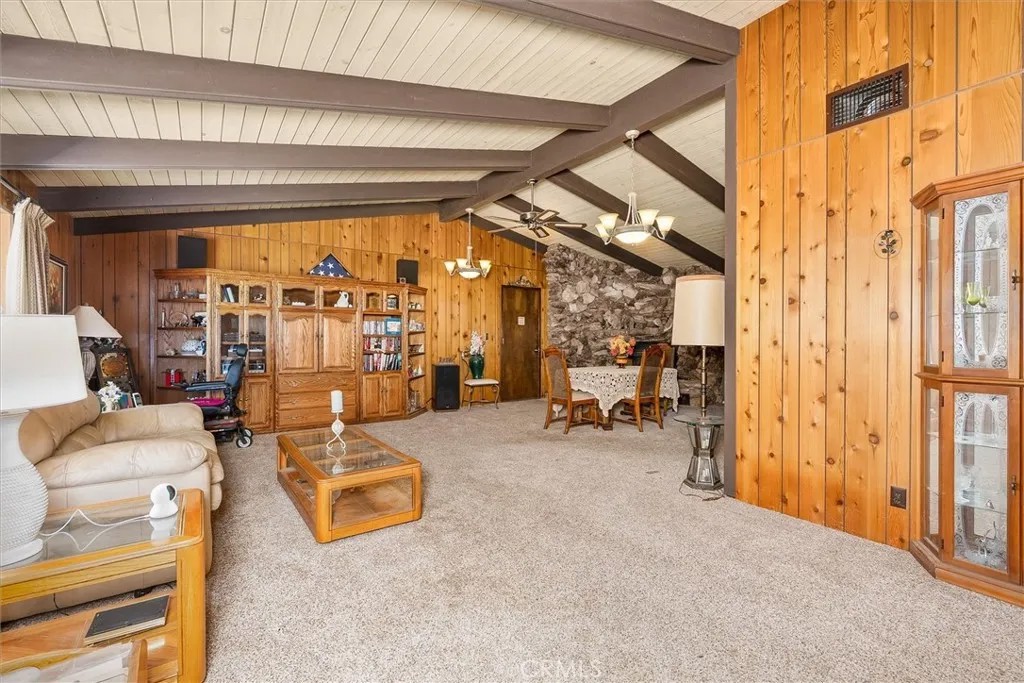 37876 Road 600