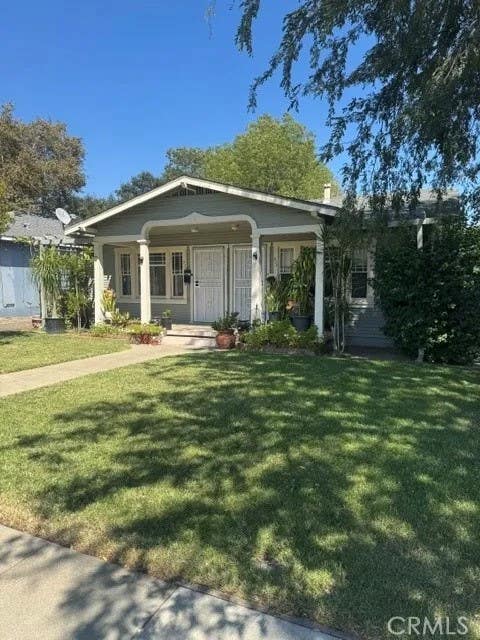 Photo of 936 N Laurel AVE, Ontario, CA 91762 (MLS # CV26185788)