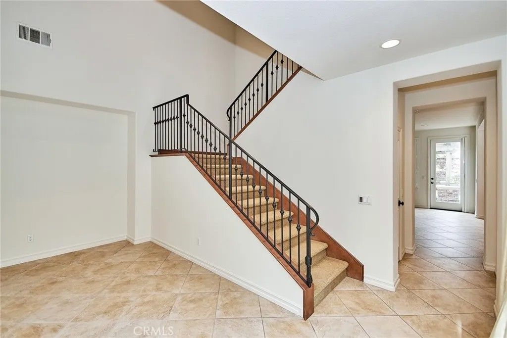 Photo of 15509 Orchid Avenue, Tustin, CA 92782 (MLS # OC26017482)