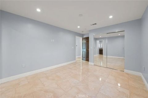 Tiny photo for 1362 Linden Avenue, Glendale, CA 91201 (MLS # GD25238119)