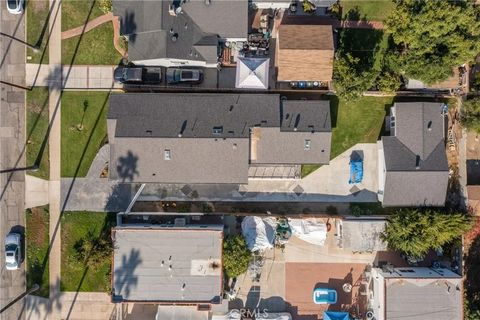Tiny photo for 1362 Linden Avenue, Glendale, CA 91201 (MLS # GD25238119)