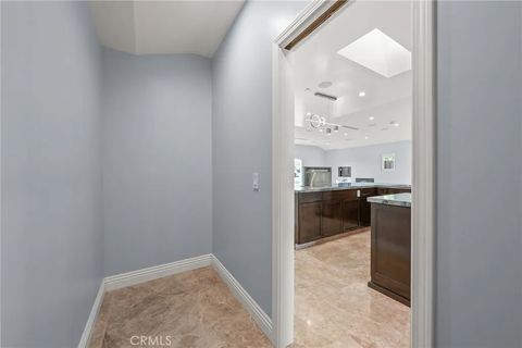 Tiny photo for 1362 Linden Avenue, Glendale, CA 91201 (MLS # GD25238119)