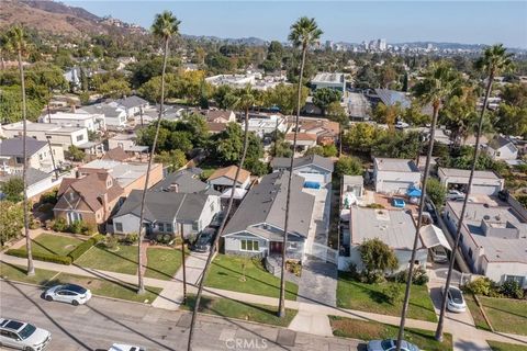 Tiny photo for 1362 Linden Avenue, Glendale, CA 91201 (MLS # GD25238119)