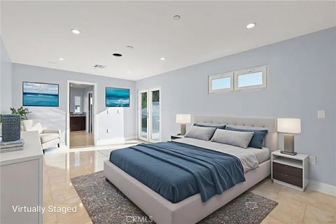Tiny photo for 1362 Linden Avenue, Glendale, CA 91201 (MLS # GD25238119)