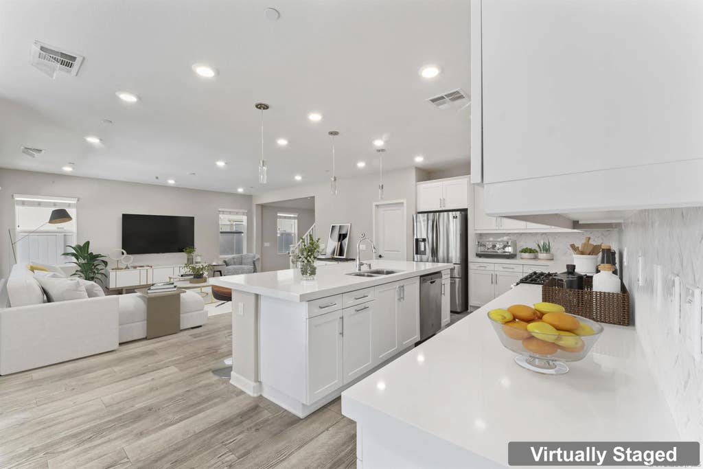 Photo of 675 Grant CT, Vista, CA 92083 (MLS # 260012991)
