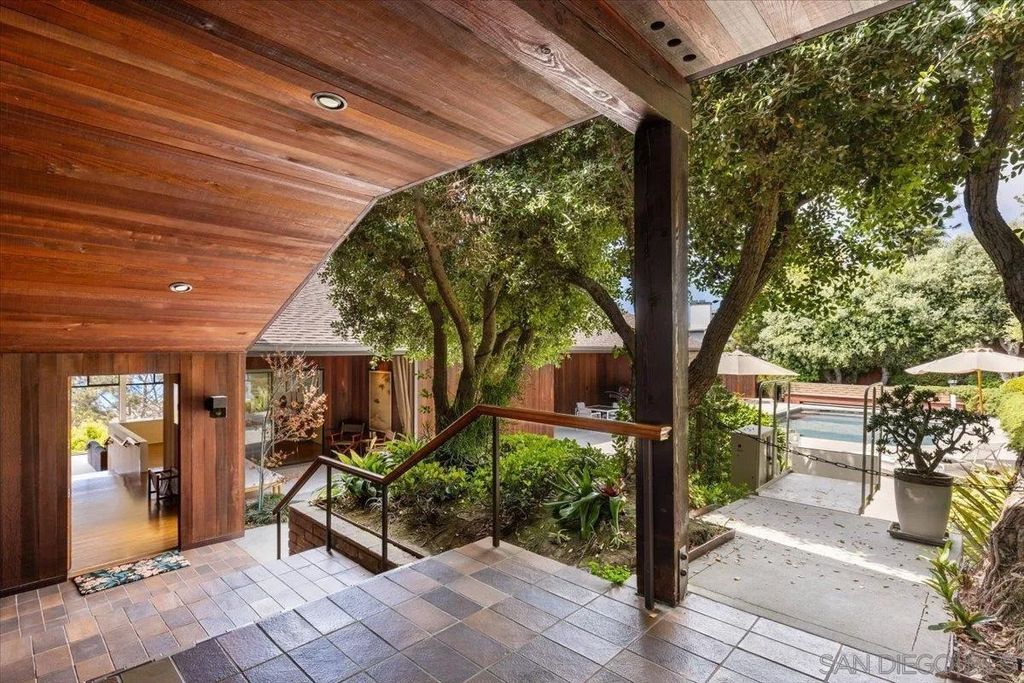 Photo of 8496 Westway Drive, La Jolla, CA 92037 (MLS # 250037162)