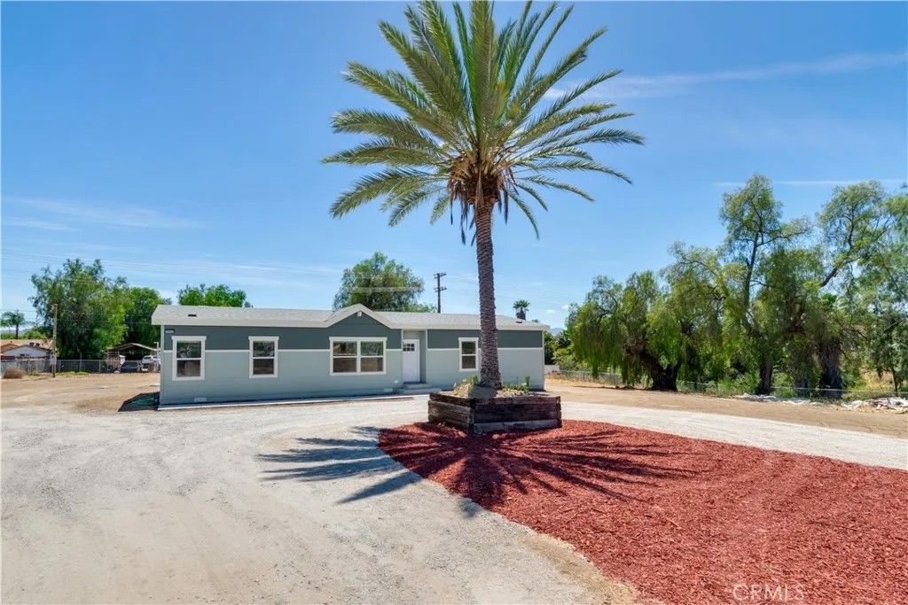 Photo of 19165 Spalding Ave, Riverside, CA 92508 (MLS # IV26087165)