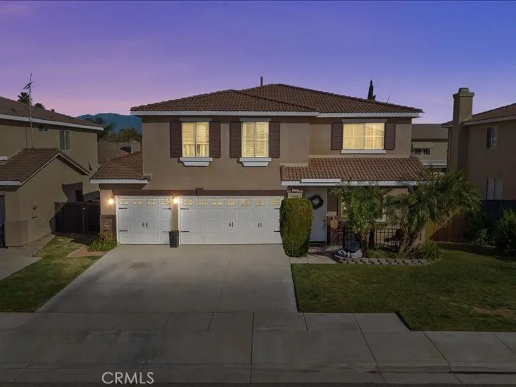 Photo of 528 Memphis Court, Hemet, CA 92545 (MLS # TR26021690)