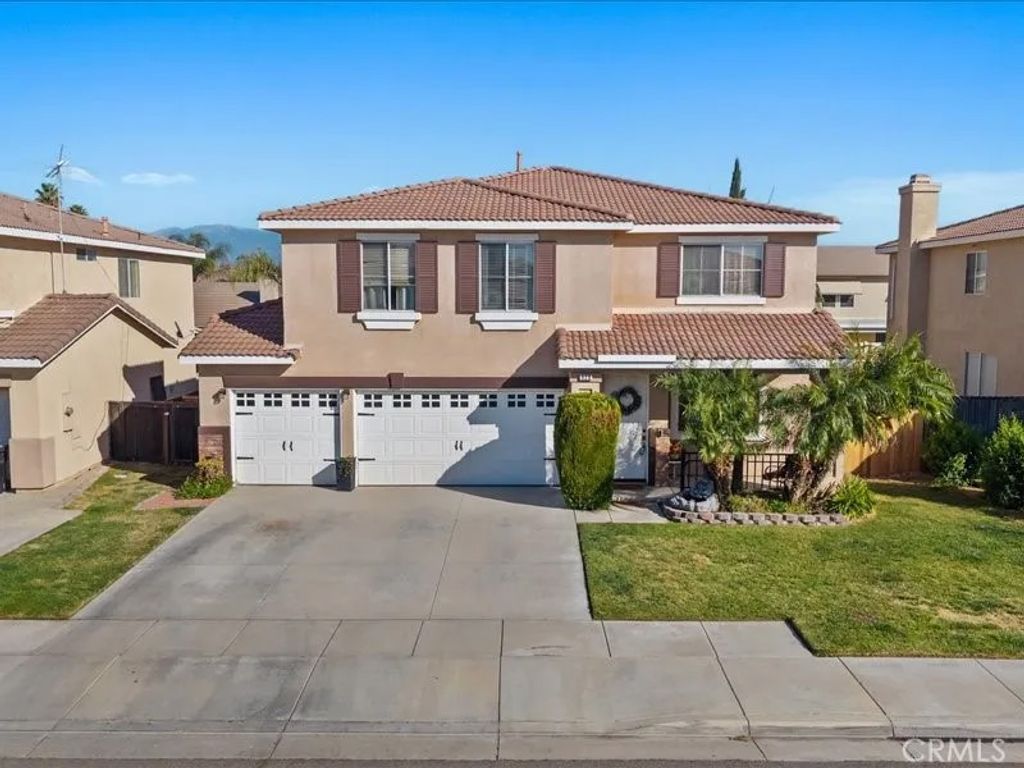 Photo of 528 Memphis Court, Hemet, CA 92545 (MLS # TR26021690)