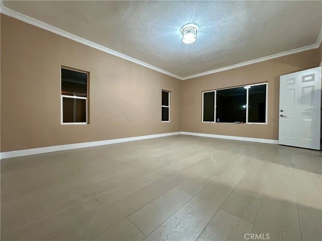 Photo of 1333 N Alexandria Avenue, Los Angeles, CA 90027 (MLS # SR26026822)