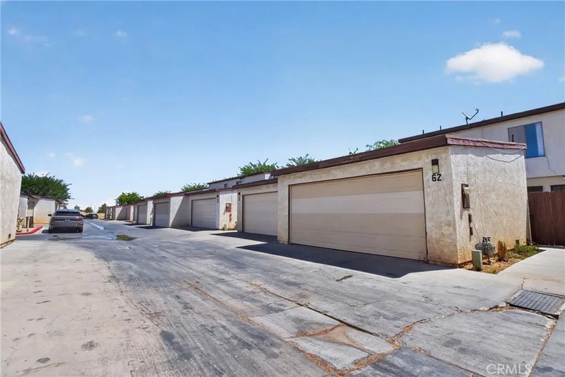 2260 E Avenue Q4 62
