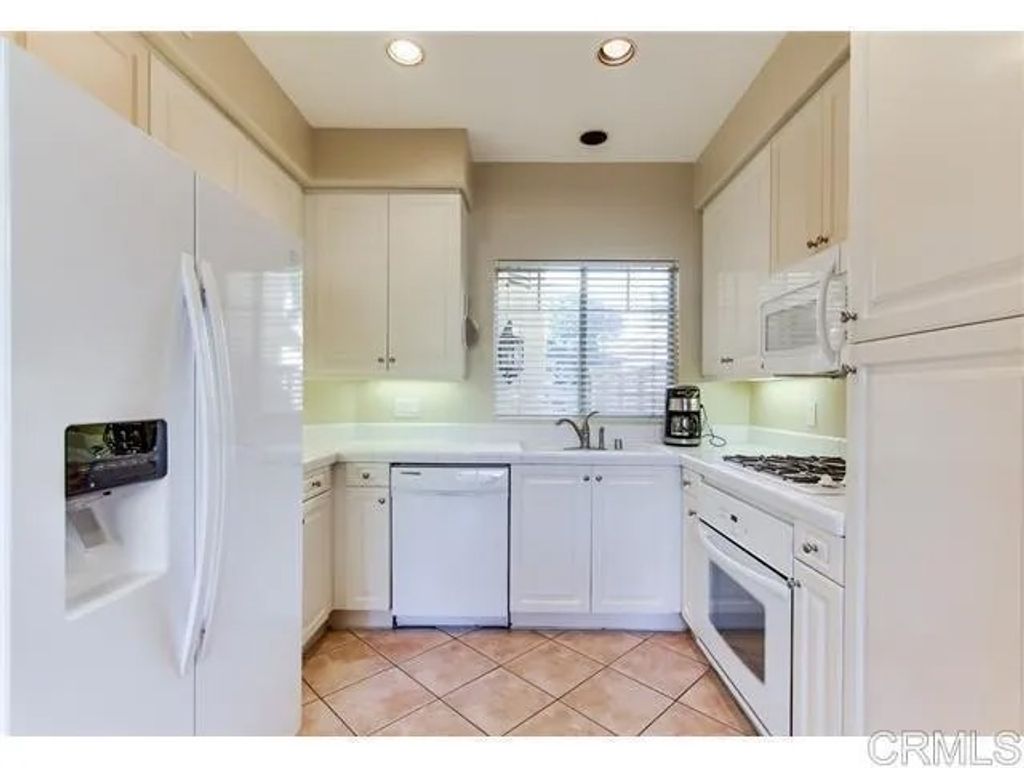 Photo of 3618 Ruette de Ville, San Diego, CA 92130 (MLS # NDP2510147)