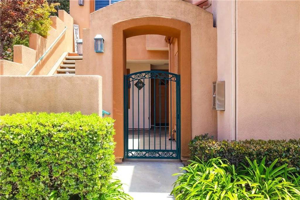 366 Villa Point