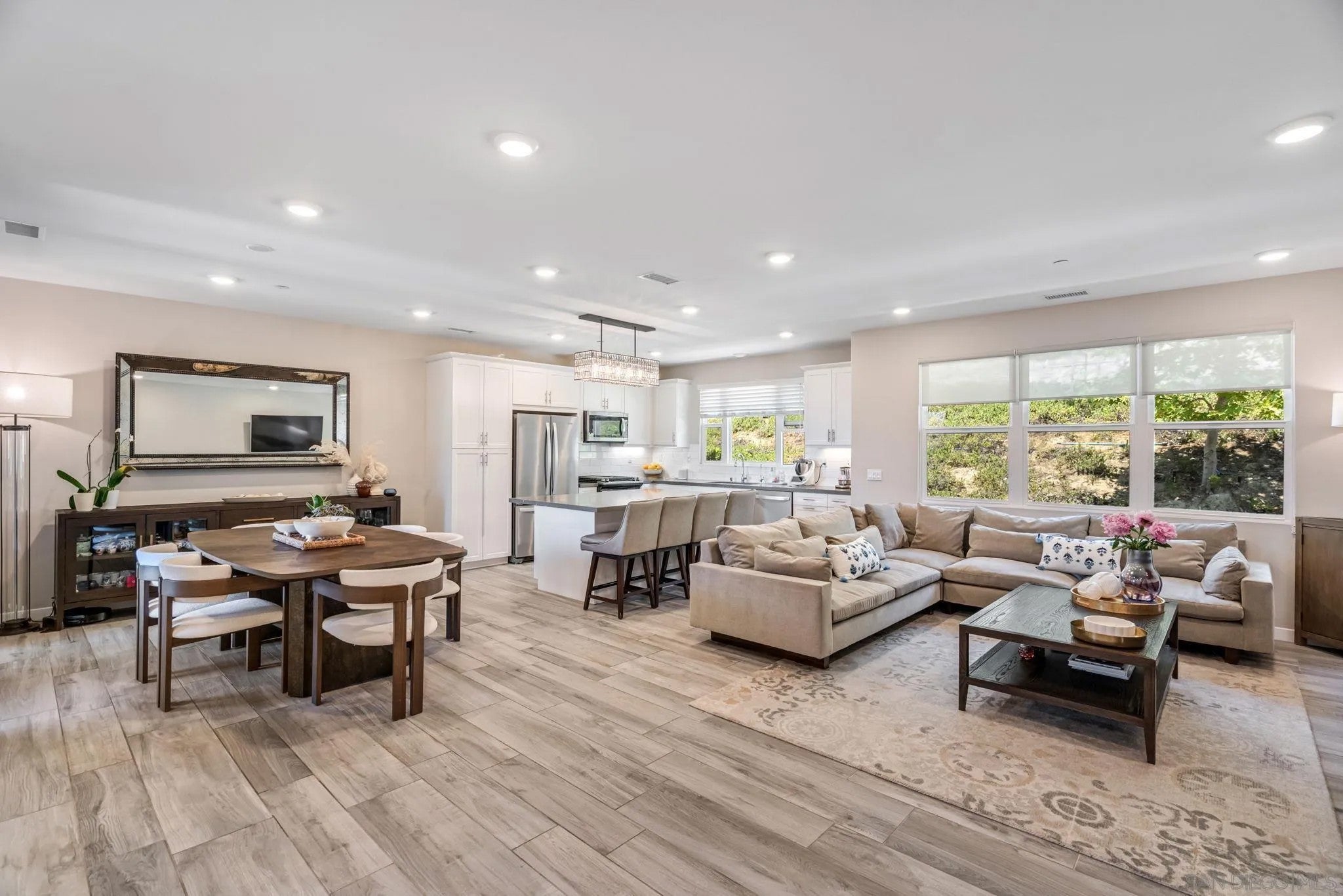 2836 Via Alta Pl