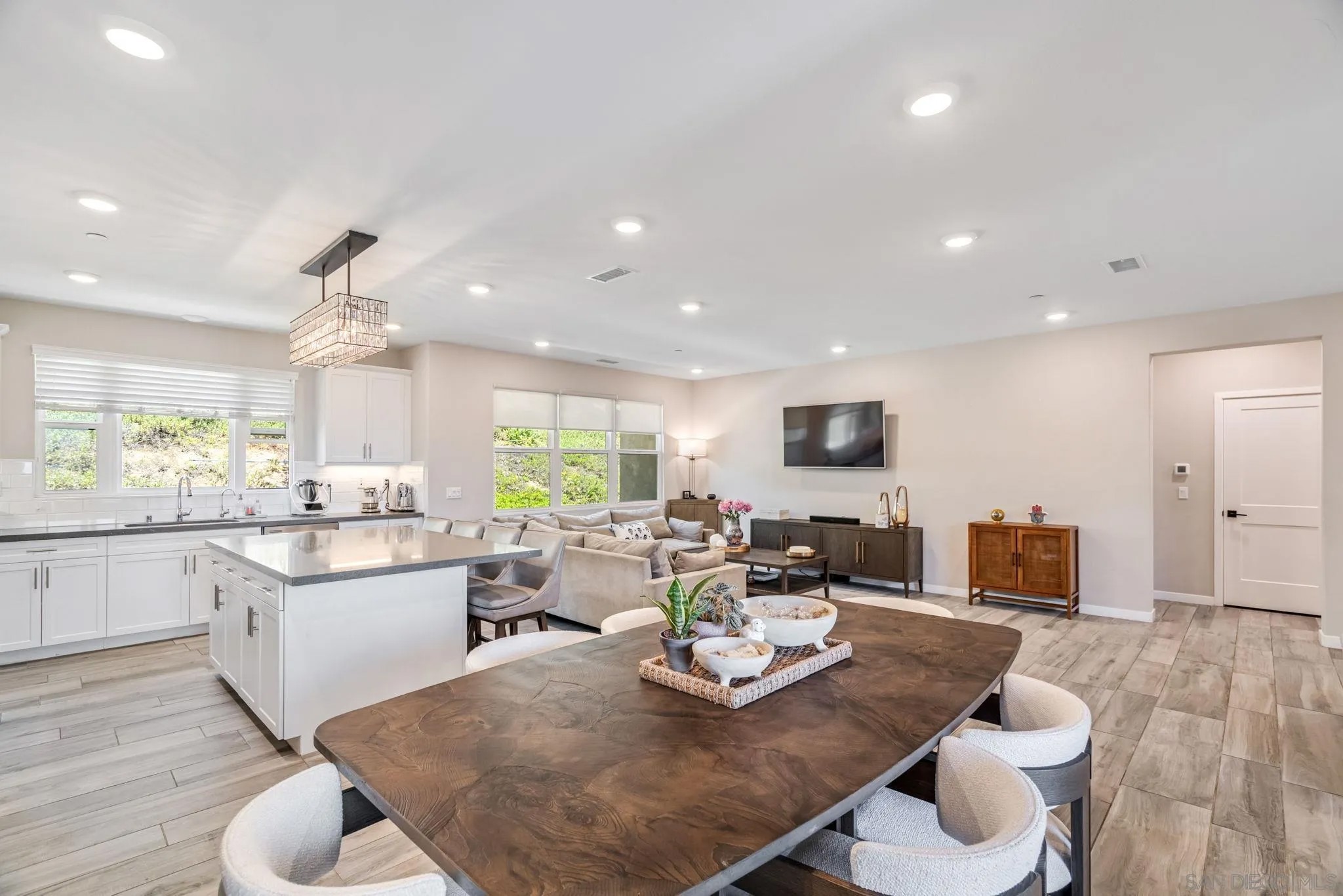2836 Via Alta Pl