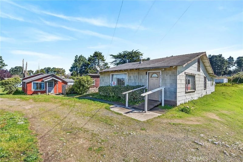 18801 N Highway 1
