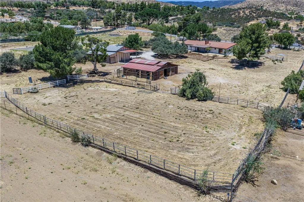 11820 Darling Rd.