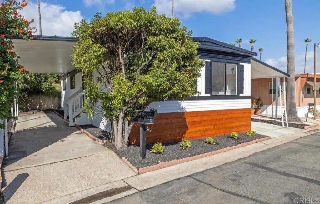 Photo of 2515 Sweetwater Rd #32, Spring Valley, CA 91977 (MLS # PTP2508679)