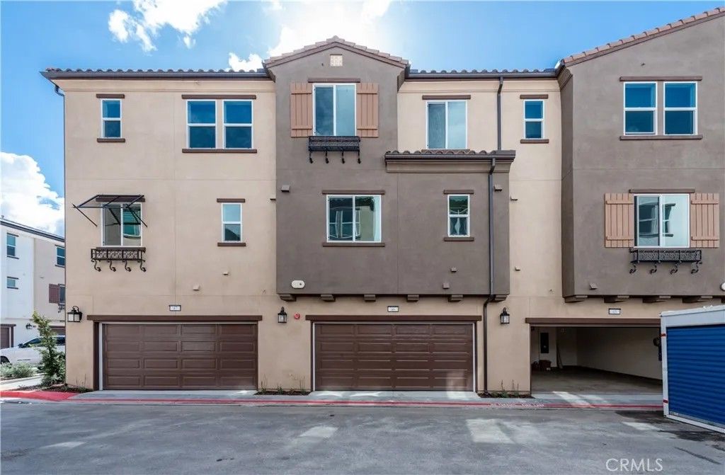 Photo of 2317 W Broadway #46, Anaheim, CA 92804 (MLS # OC26095845)