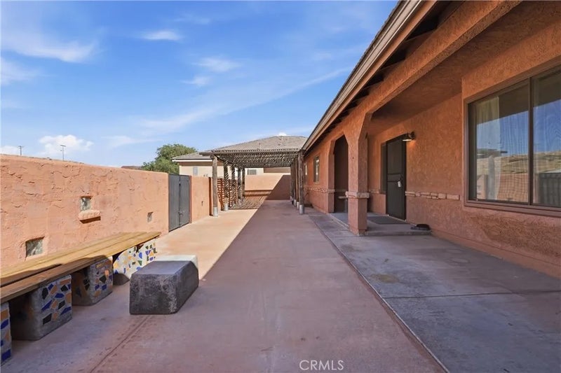 4698 Quartz Hill Road