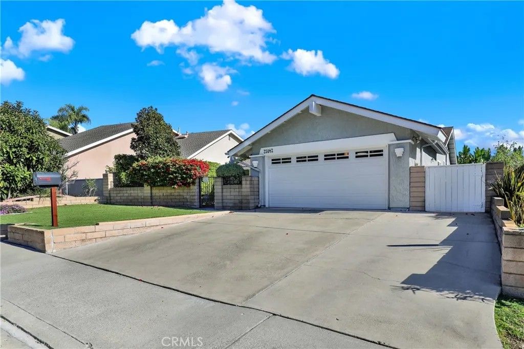 Photo of 25042 Wilkes Pl, Laguna Hills, CA 92653 (MLS # OC25281793)