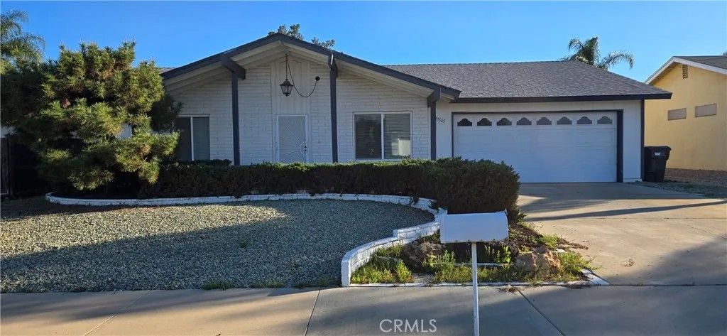 Photo of 27565 Boston Dr, Menifee, CA 92586 (MLS # SW26063175)