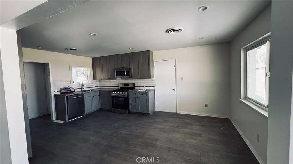 45208 17th West
