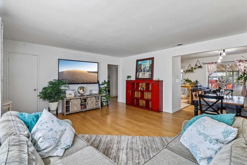 790 Brightwood