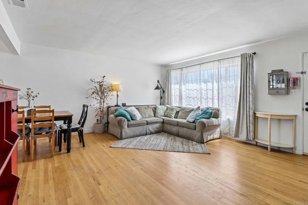 790 Brightwood