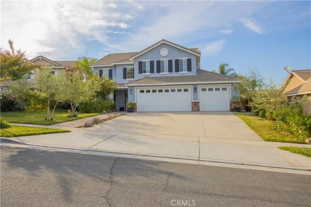 Photo of 3682 Grovedale Street, Corona, CA 92881 (MLS # OC26028727)