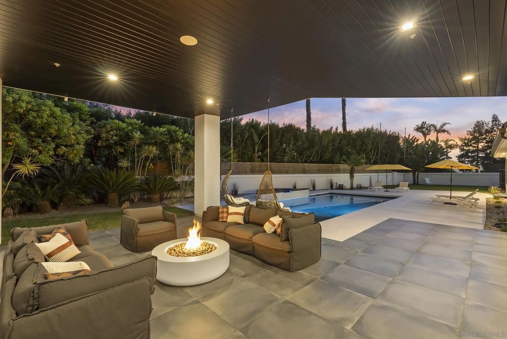 Photo of 6850 Avenida de la Ronda, Rancho Santa Fe, CA 92067 (MLS # 260007726)