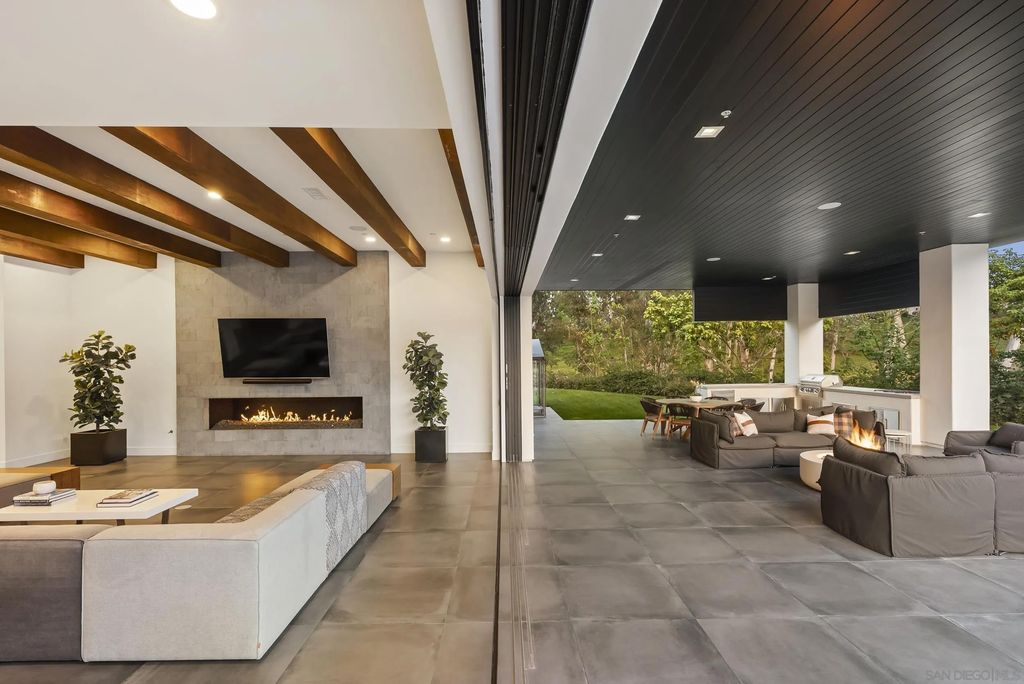 Photo of 6850 Avenida de la Ronda, Rancho Santa Fe, CA 92067 (MLS # 260007726)