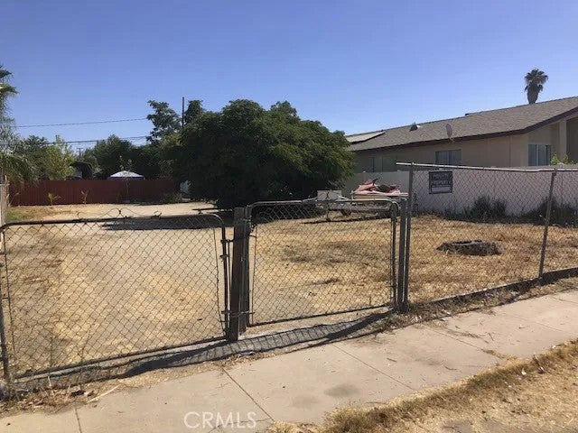 Photo of 0 Monroe Ave, Menifee, CA 92585 (MLS # SW26189849)