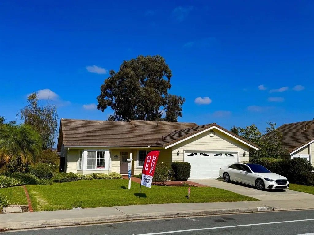 Photo of 1633 Willowspring Drive North Dr, Encinitas, CA 92024 (MLS # NDP2509328)