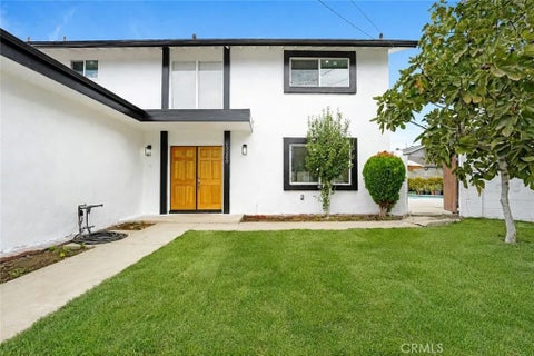 Photo of 13260 Winfield ST, Panorama City, CA 91402 (MLS # SR26213227)